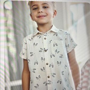 Hanna Andersson “Ryder the Easter Bunny” Ecru Linen Button Up Shirt, 8